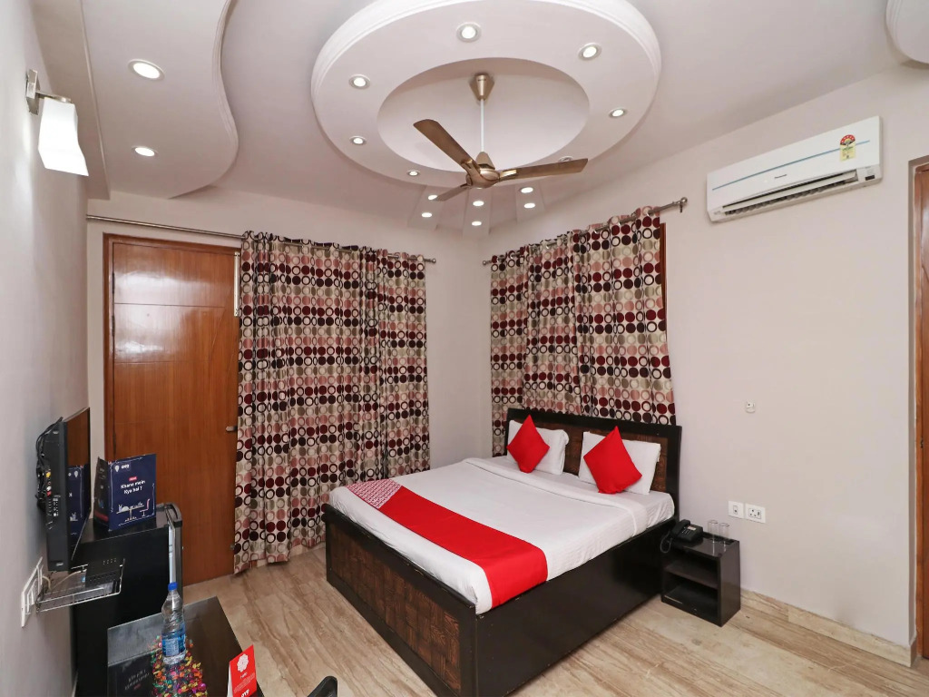 Collection O 13059 Own House