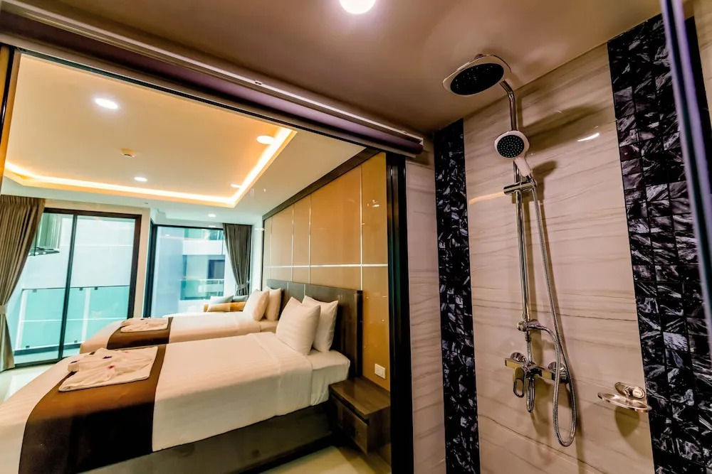 The Proud Hotel Pattaya - SHA Certified