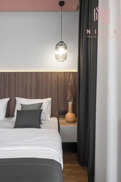 Esther Suites, Nilie Hospitality MGMT