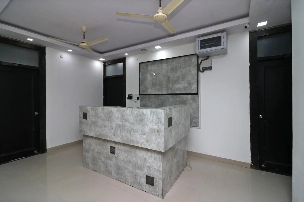 OYO Flagship 30894 Indira Nagar