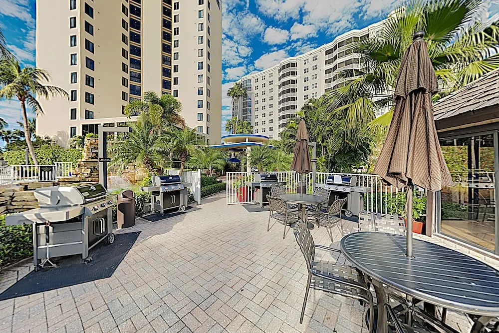 New Listing! All-suite Beach Getaway W/ Pool 2 Bedroom Condo