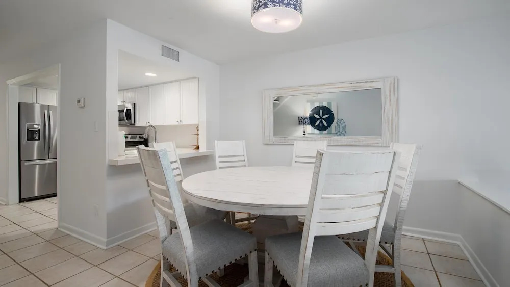 Brand new Furnishings & Paint April 2019! 6 Seat Golf Cart & bay Views!