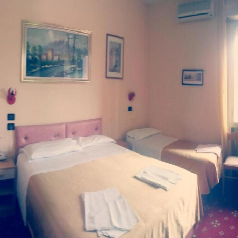 Hotel Parigi