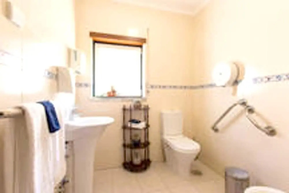 House With 3 Bedrooms in São Bartolomeu de Galegos, With Enclosed Gard
