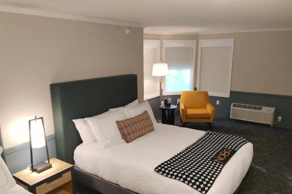 Hotel NoBo Cascade, Tapestry Collection by Hilton