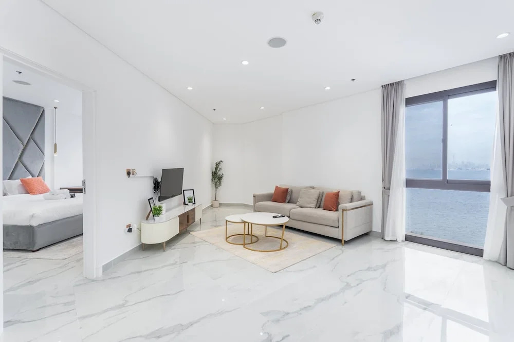 2 Bedroom With Beautiful Full Palm Waters Views