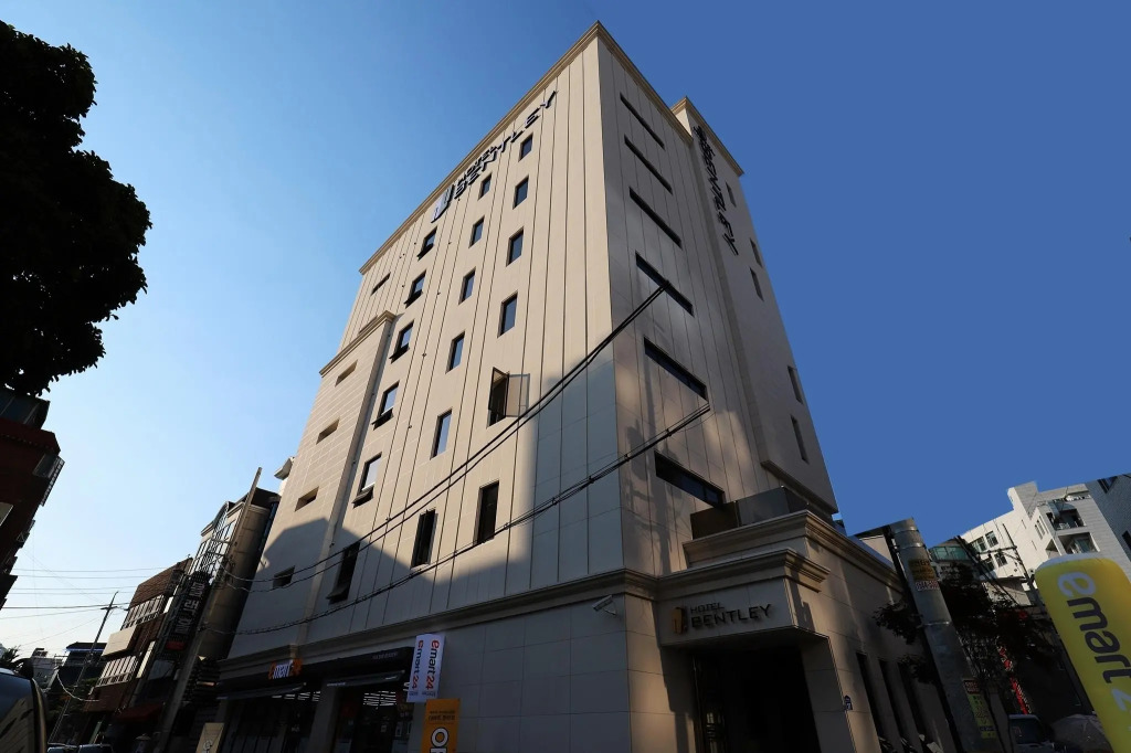 Hotel Bentley