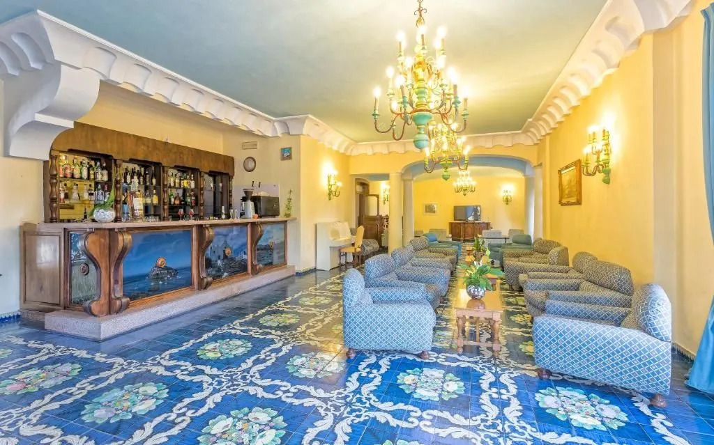 Hotel Zaro
