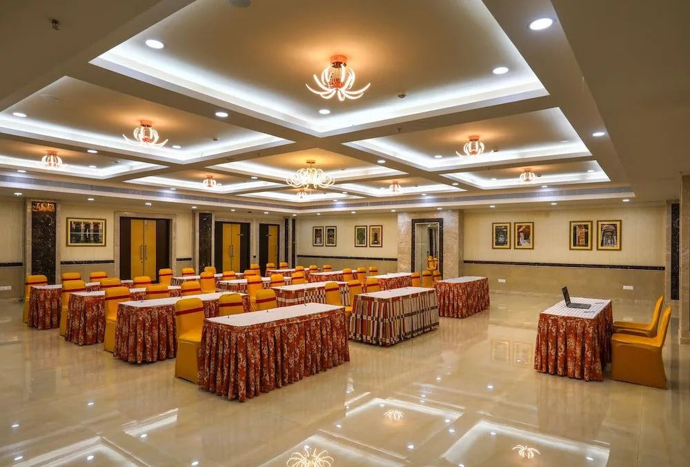Hotel Aadithya