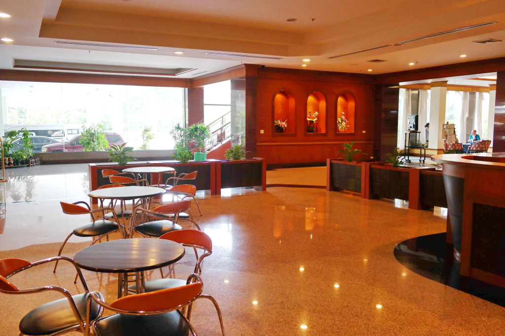 Grand Park Hotel