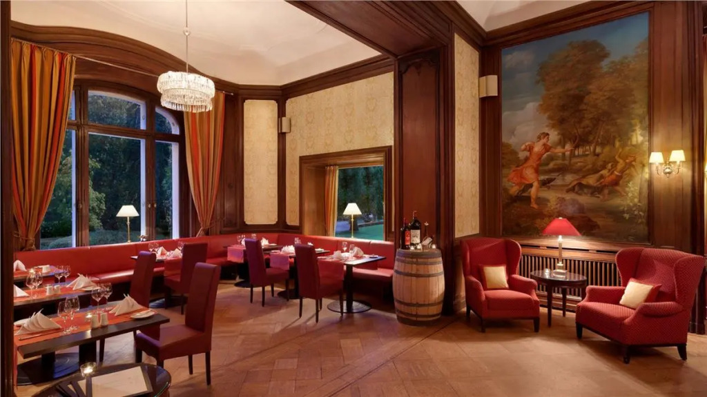 Villa Rothschild, Autograph Collection