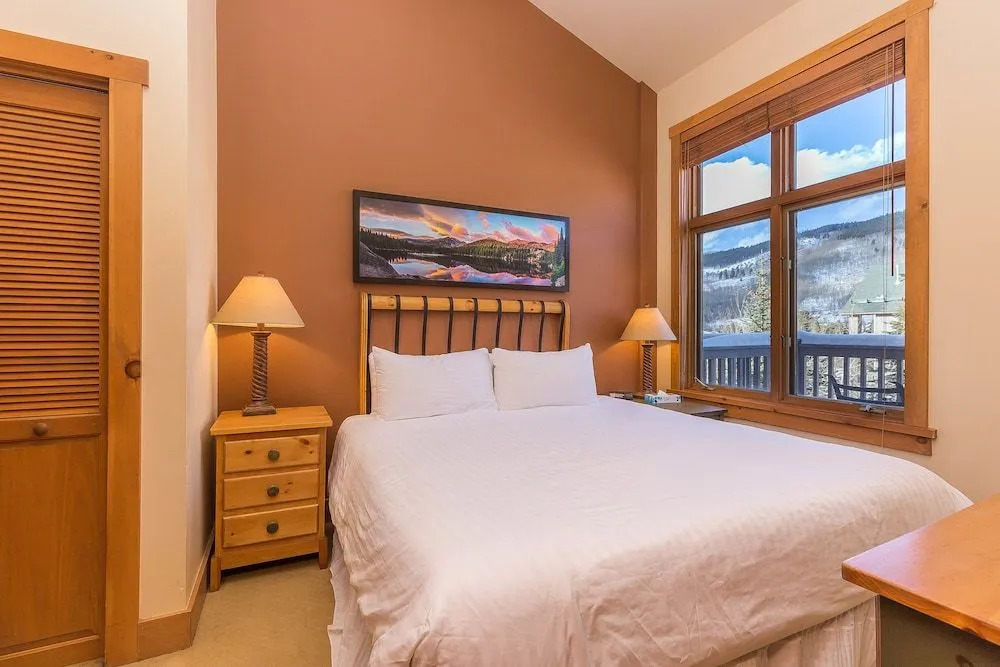 Expedition Station #8628 - 1 Br Condo
