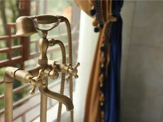 Xijiang Qianhu Miao Village Yunjian Mid-Mountain Guest House (Observation Deck Store)
