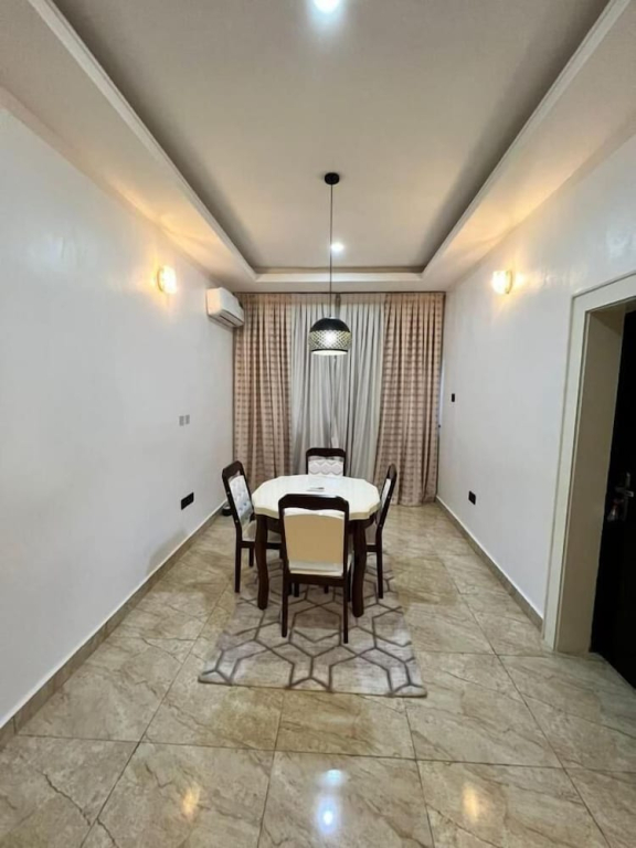 Pinkish By Riava Bed & Breakfast Abuja
