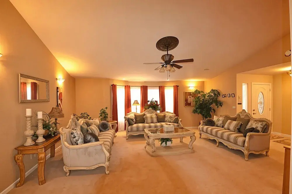 Yosemite Villa - Only 0,3 Miles from Lake Lodge Beach and Playground