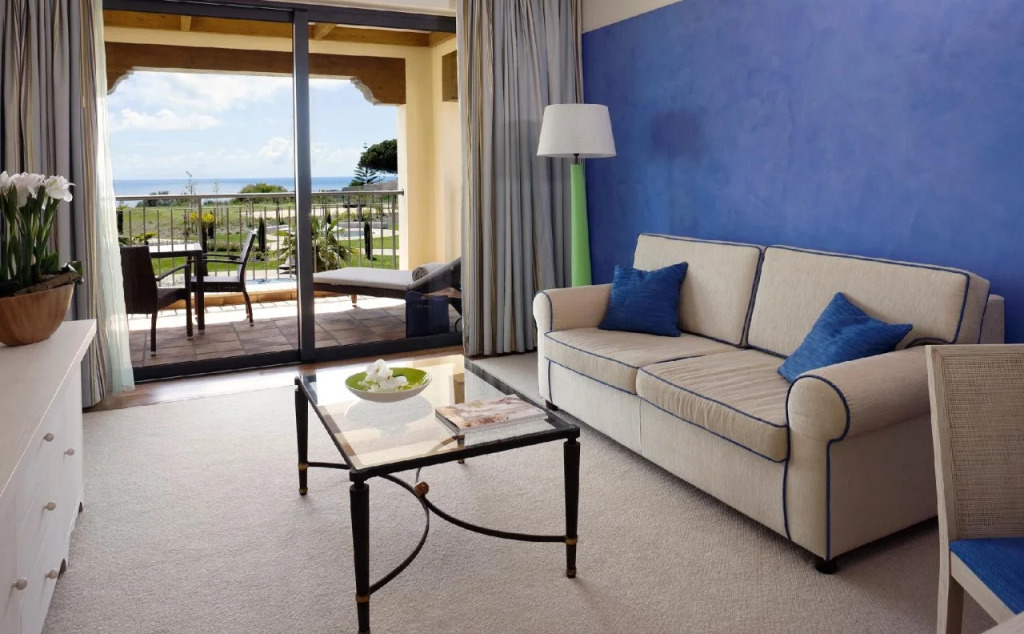 Cascade Apartments & Villas