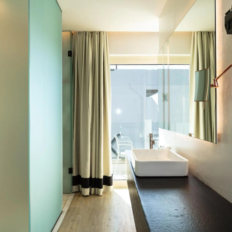 Kahlua Sea View Suites - Adults Only