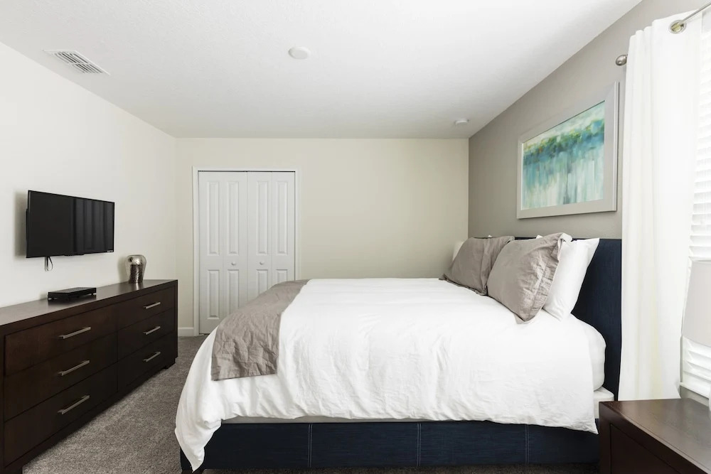 Gorgeous 8-bed Championsgate Resort Home-1528fd
