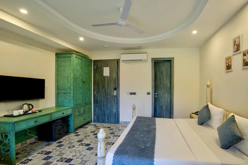 Goa Courtyard by the porto Arpora