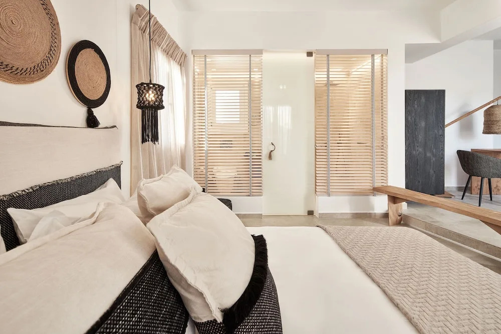 Volcano Luxury Suites Milos