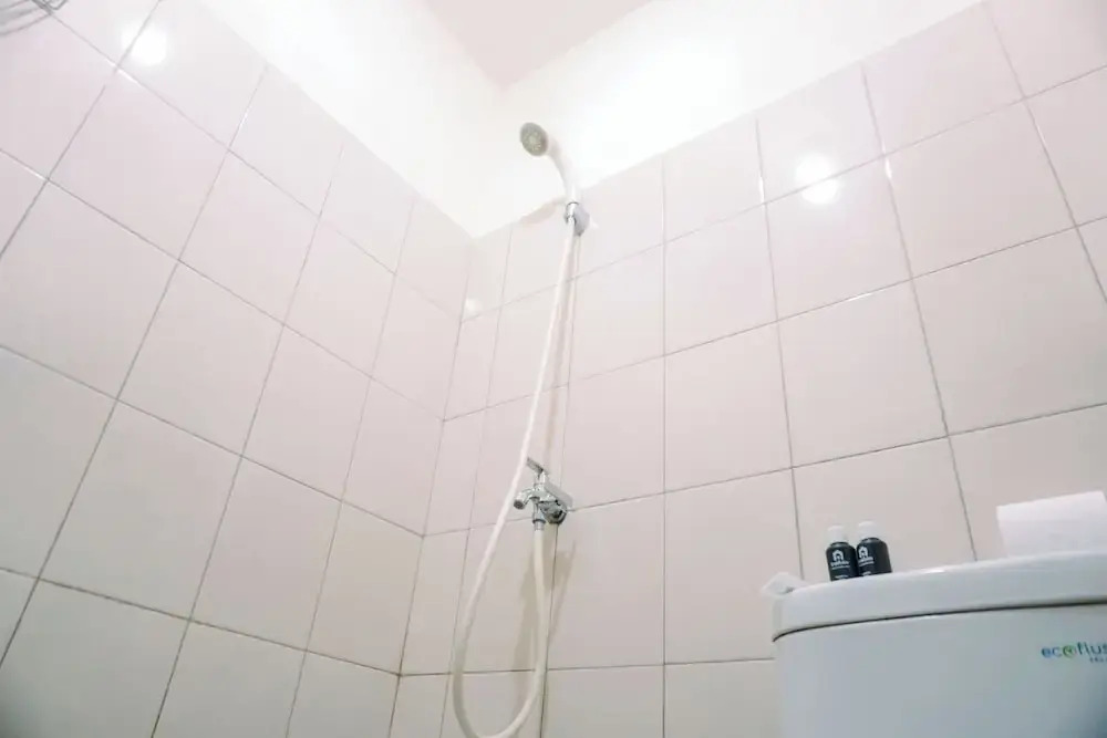 Good Choice And Restful Studio At Tifolia Apartment