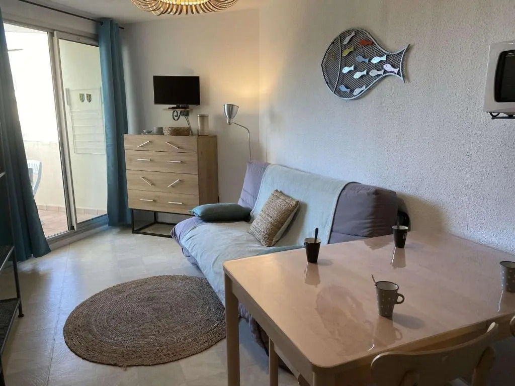 Appartement Le Grau-du-Roi, 2 pièces, 4 personnes - FR-1-250-233