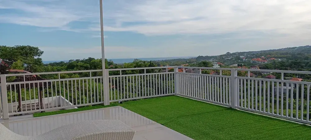 Sarining 2BR Villa with Pool
