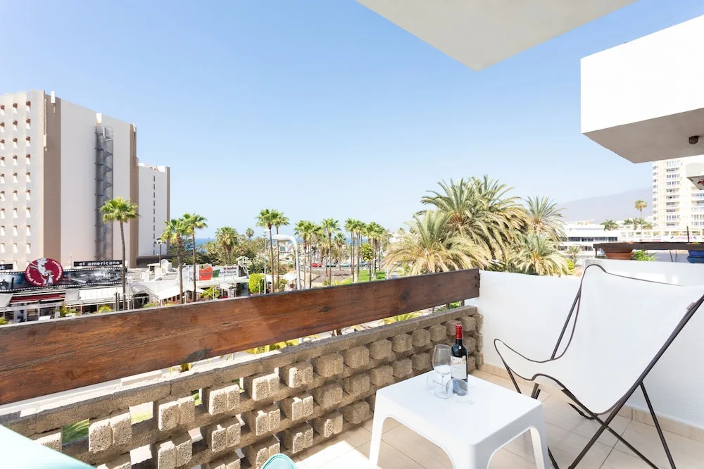 Las Americas Downtown Apartment, Prime location