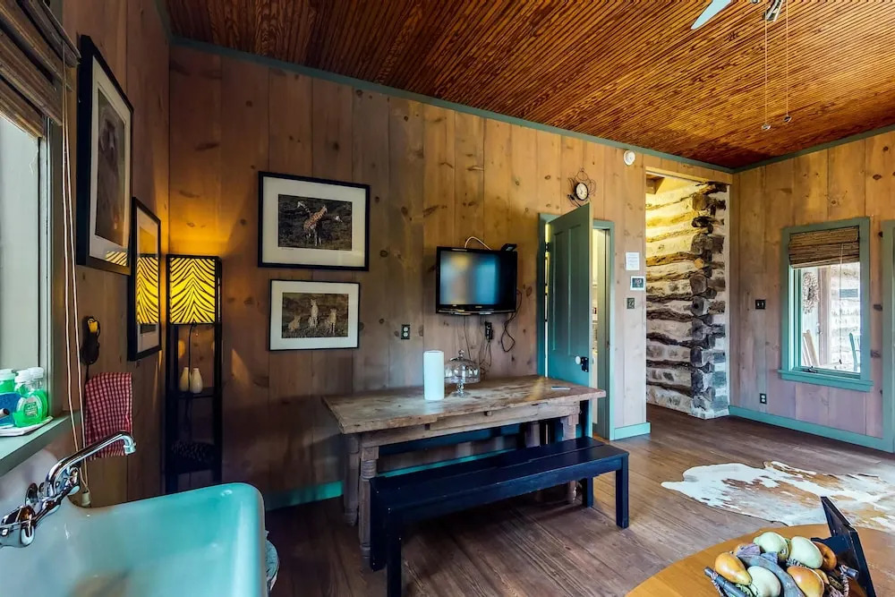 Katrina's Cabin