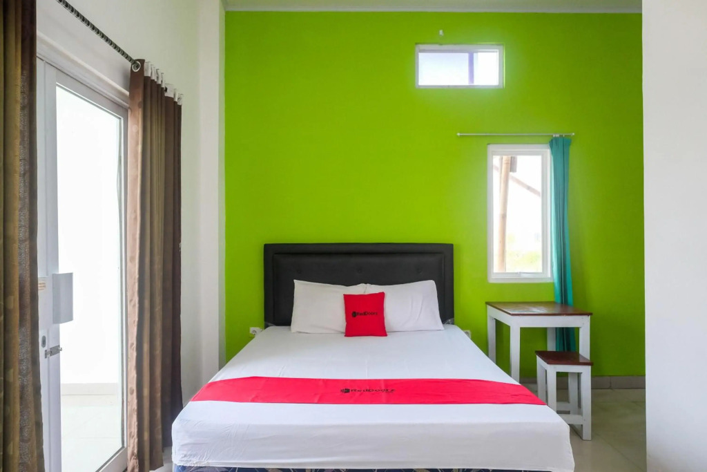 RedDoorz near Pakuwon Mall Solo Baru