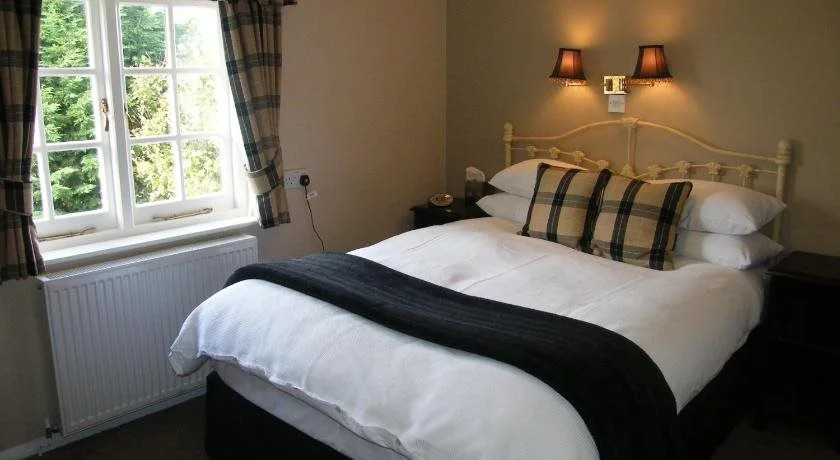 Tumbling Weir Hotel