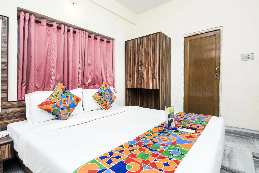 FabHotel Serena II