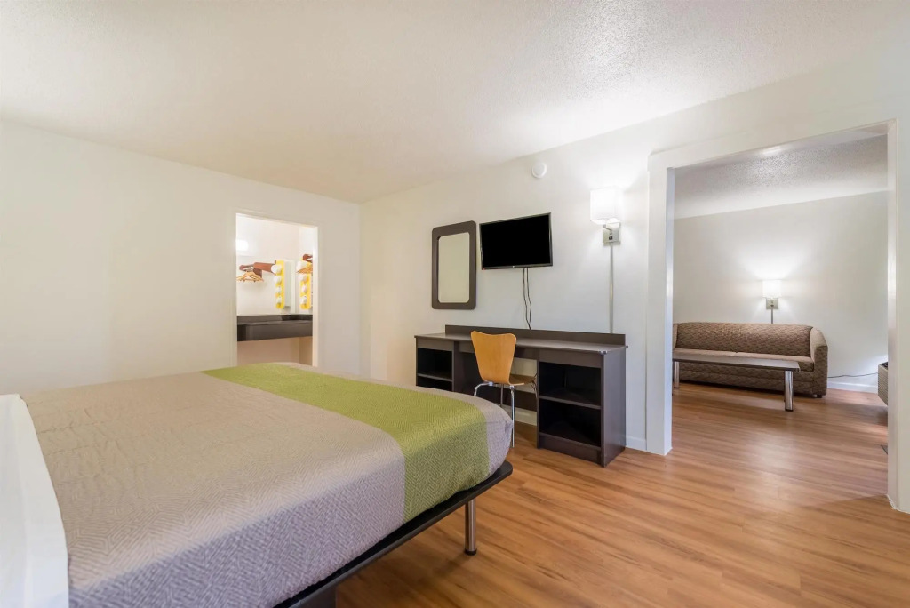 Motel 6-Troy, OH