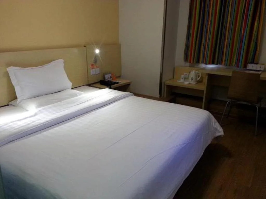 7 Days Inn Zhuhai Jida Zhongdian Branch