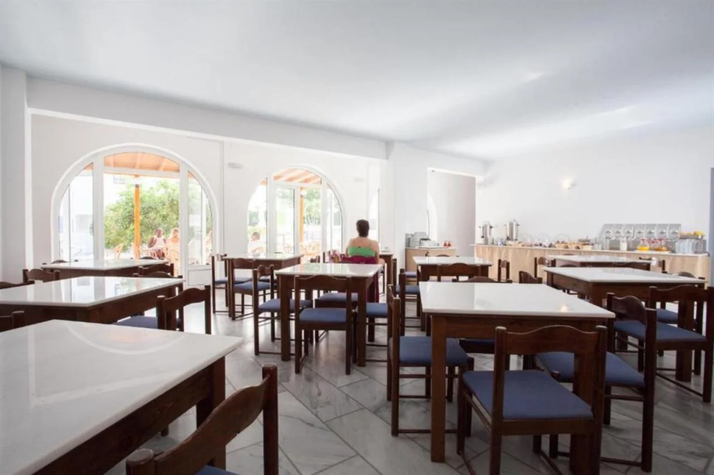 Polos Hotel Paros