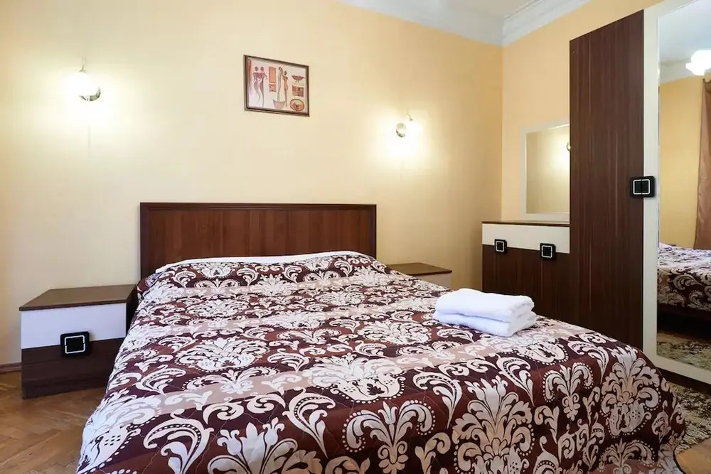 Апартаменты Home-Hotel, ул. Пушкинская, 2-4-7
