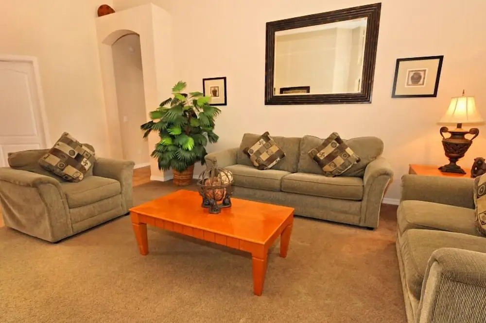 5 Bedroom Birkdale Home