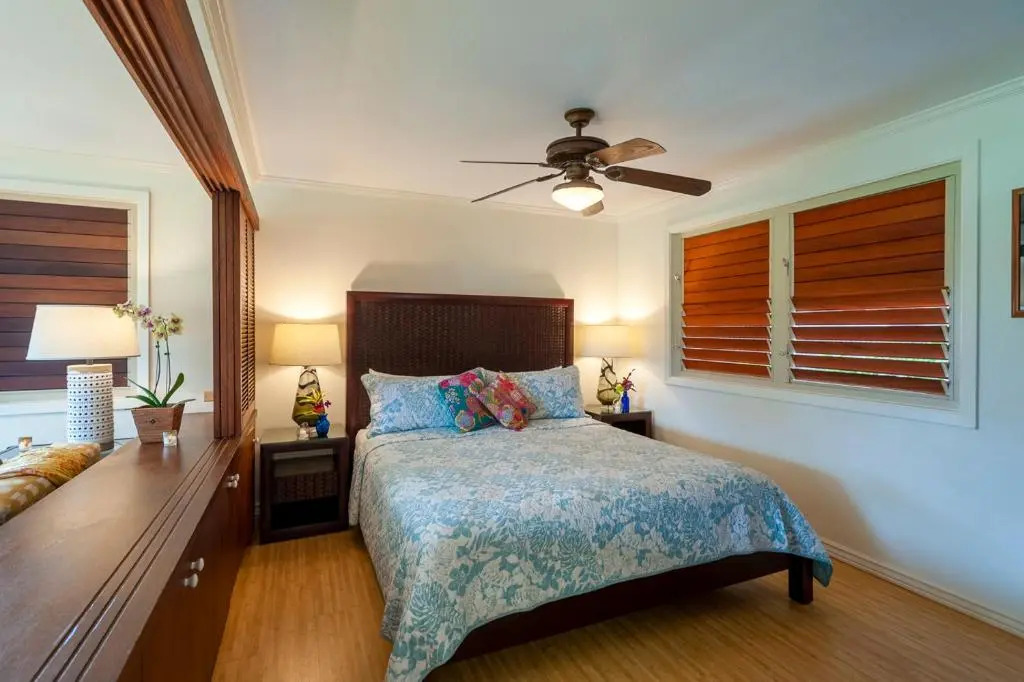 Hanalei Colony Resort E1: intimate beachfront resort in Haena, steps to sand!