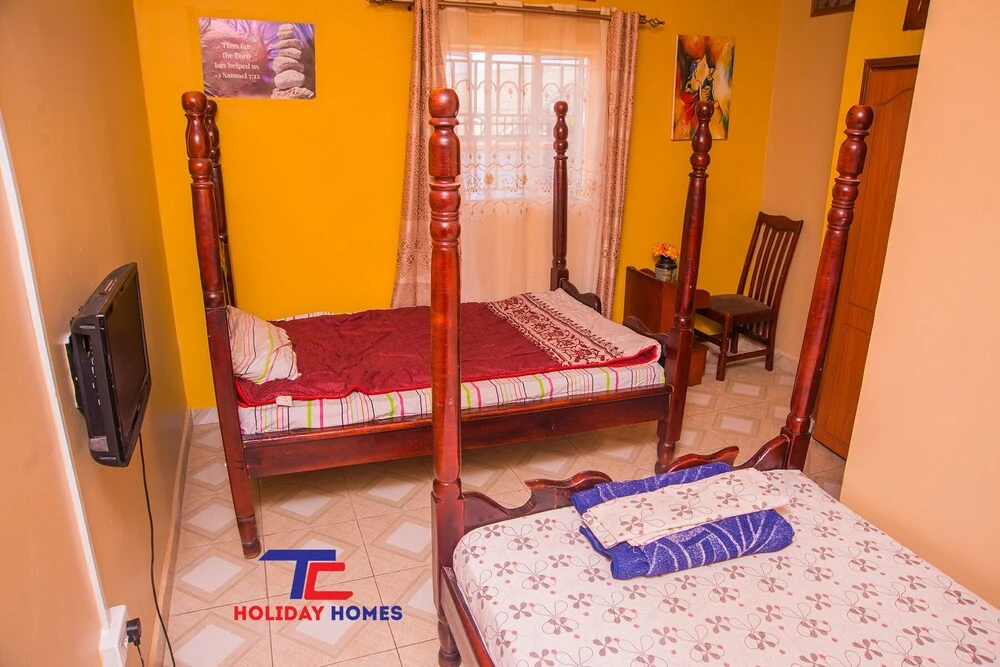 Immaculate 4-bed H0me - Busega House in Kampala