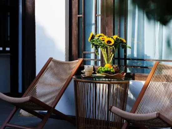 Lijiang Dayanli Jianshan Designer Homestay (Mufu Branch)