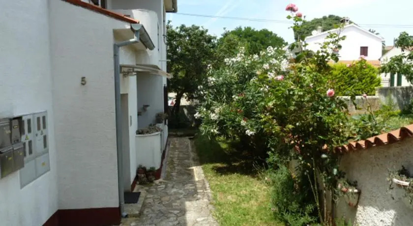 Apartment Tratincica
