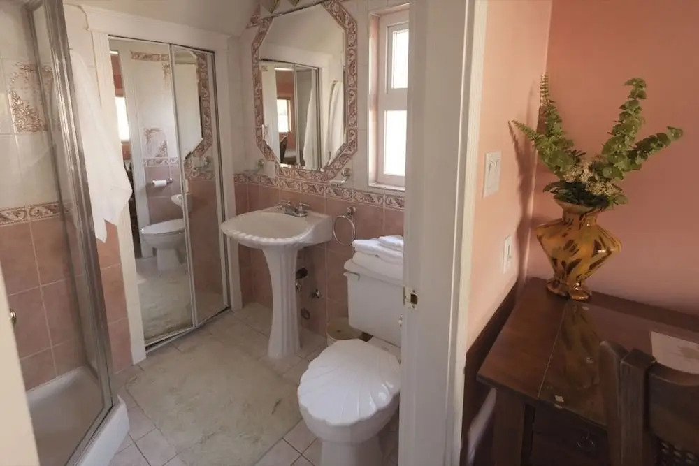 Ocean Breeze Executive Bed and Breakfast