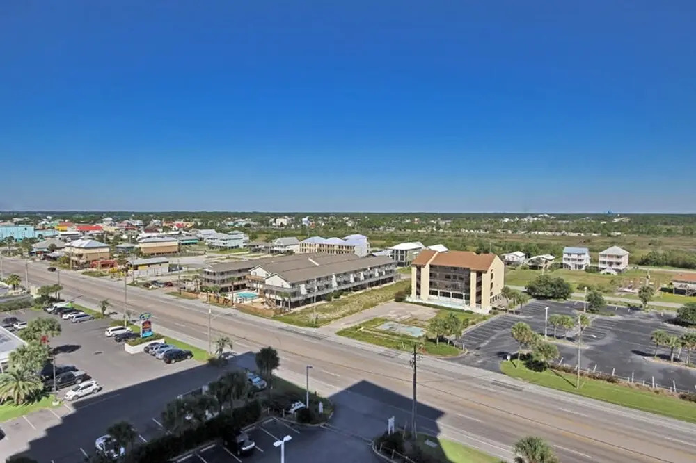 San Carlos 1201 by Youngs Suncoast