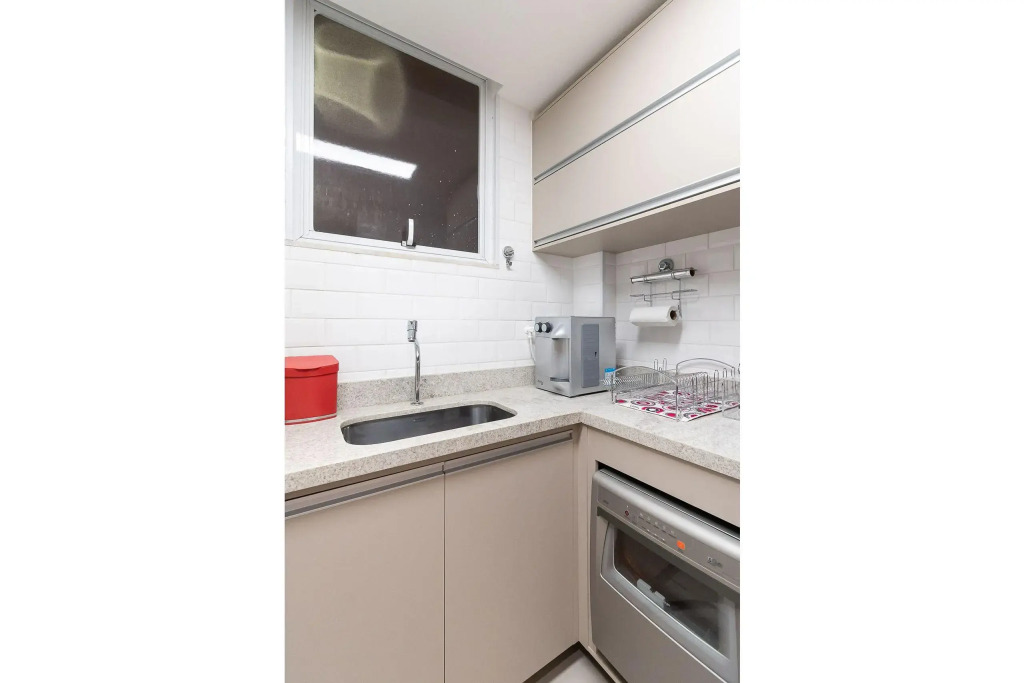Apartamento Decorado A 350m Da Praia | Sf 159/102