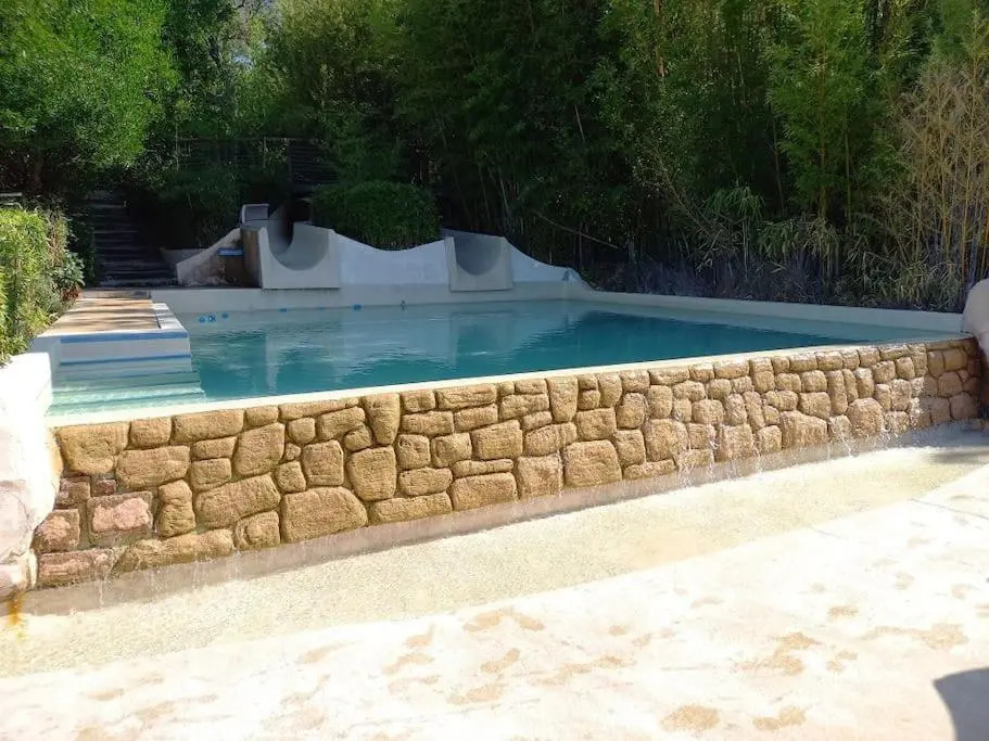 Charmant T2 de 34m2 en Résidence de standing à Grimaud - Piscines - Jardinet - Plein coeur du Golfe de St Tropez- Pleine nature