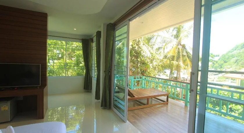 Mountain Reef Beach Resort