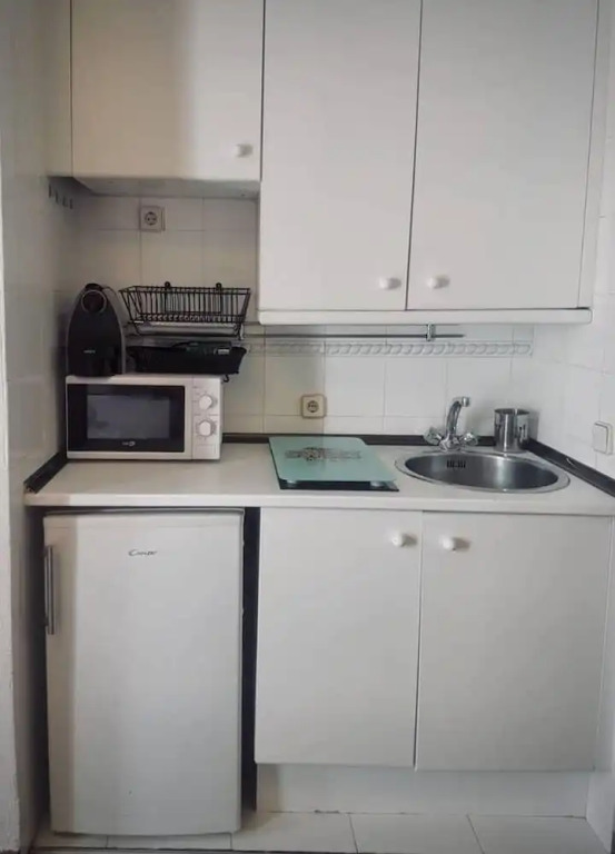 Studio in Madrid, With Wonderful City View and Wifi