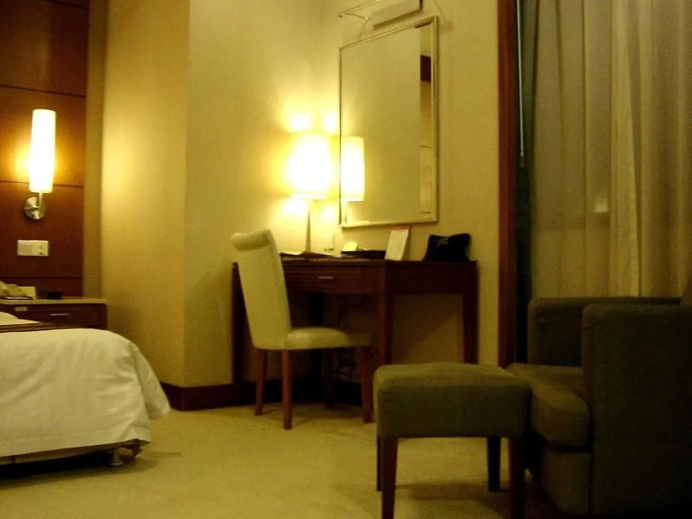 Guangdong Pearl Garden Hotel
