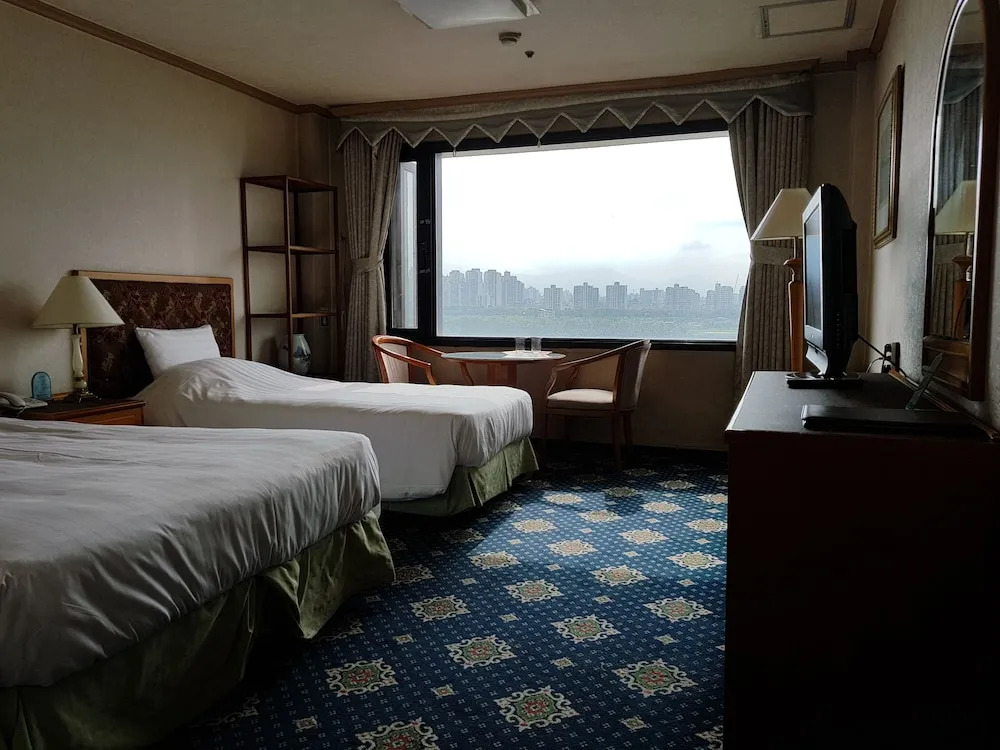 Hankang hotel