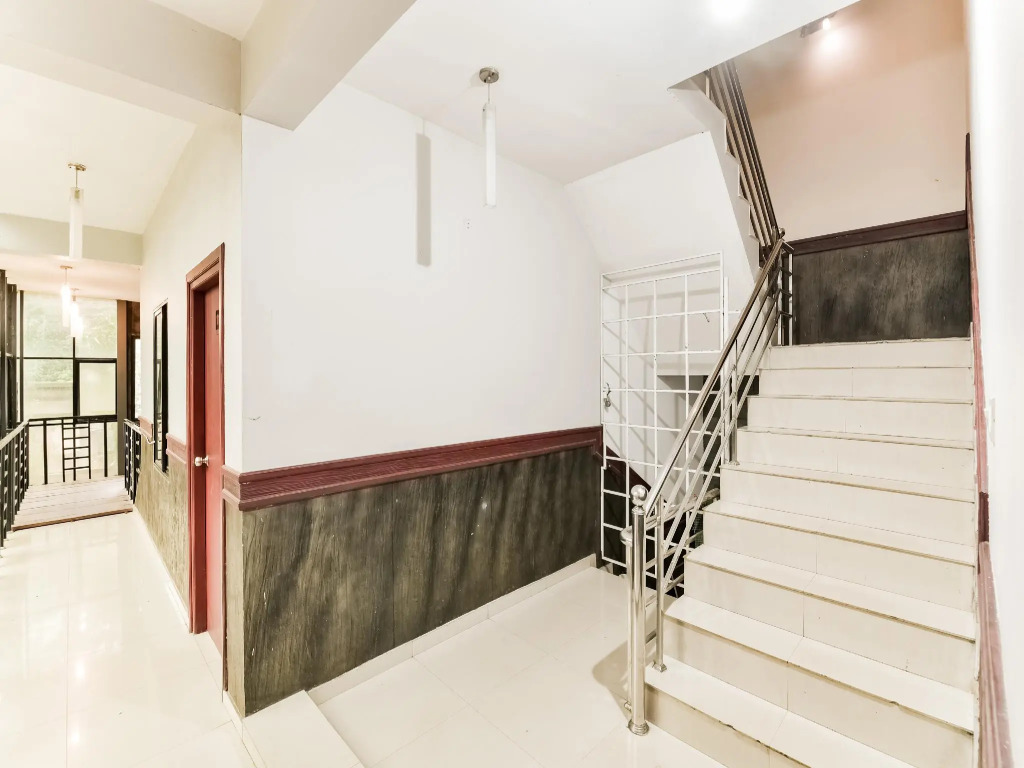 OYO 46023 Taaza Residency
